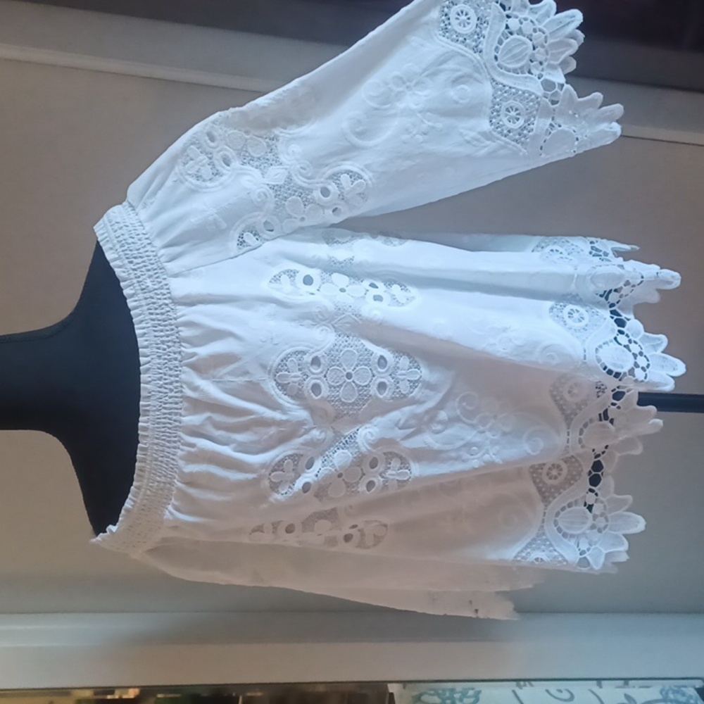 NWT Chico's off the shoulder white eyelet blouse. Chico's size 1  medium